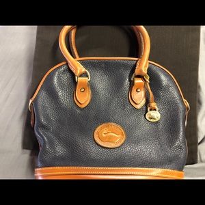 Dooney and Bourke Handbsg